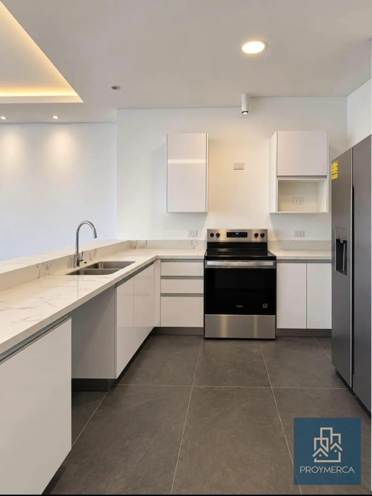 Apartamento con jardín Nogales zona 16 — Apartamento en Venta en Nogales de Cayalá, Zona 16, Guatemala, Ciudad — foto 4 de 12