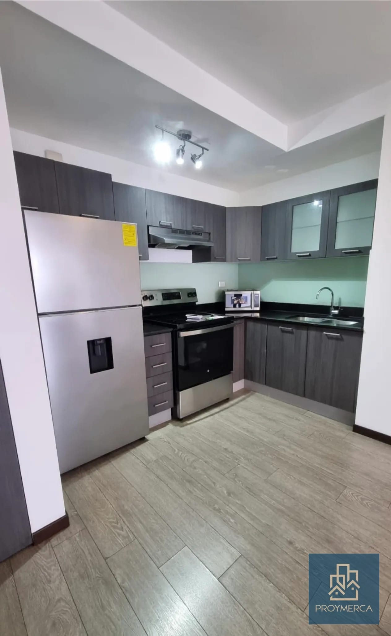 Apartamento en Alquiler zona 10 — Apartamento en Alquiler en Zona 10, Guatemala, Ciudad — foto 2 de 6