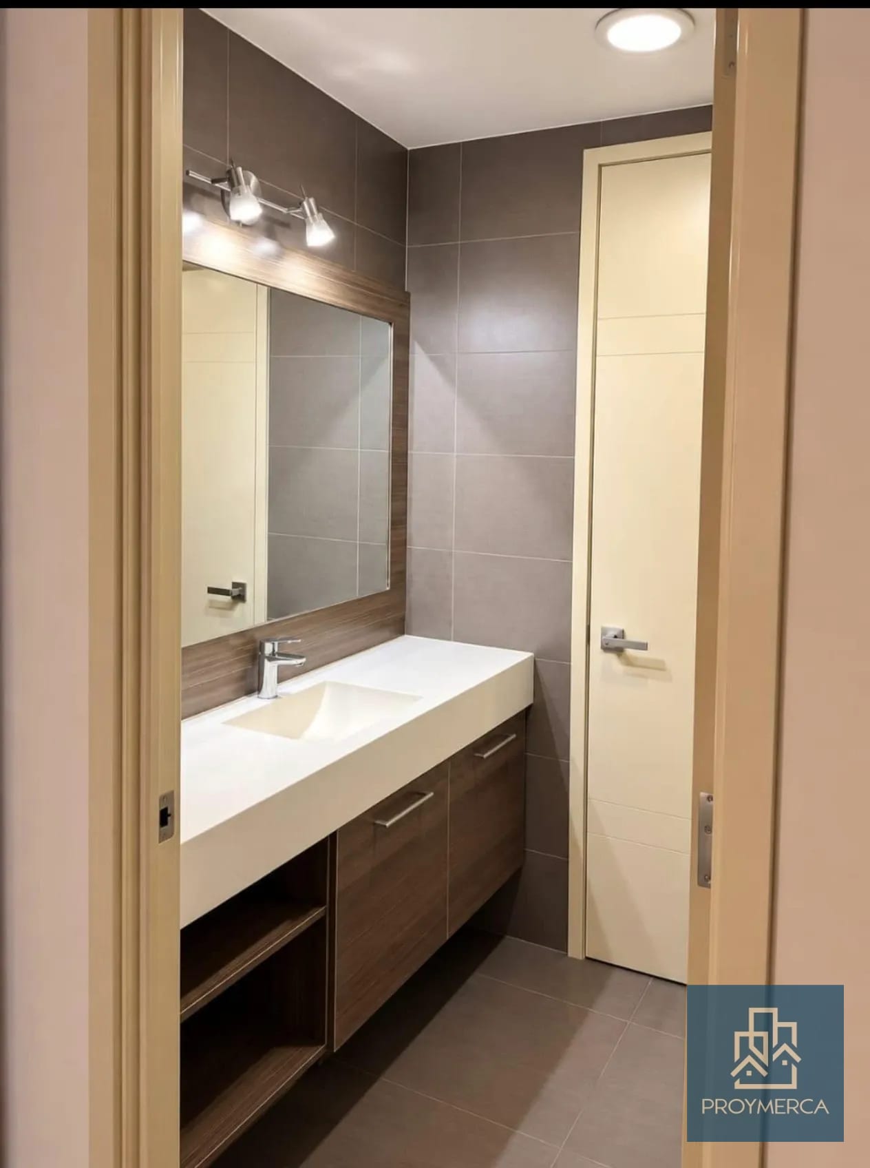 Apartamento en Alquiler zona 10 — Apartamento en Alquiler en Zona 10, Guatemala, Ciudad — foto 8 de 11