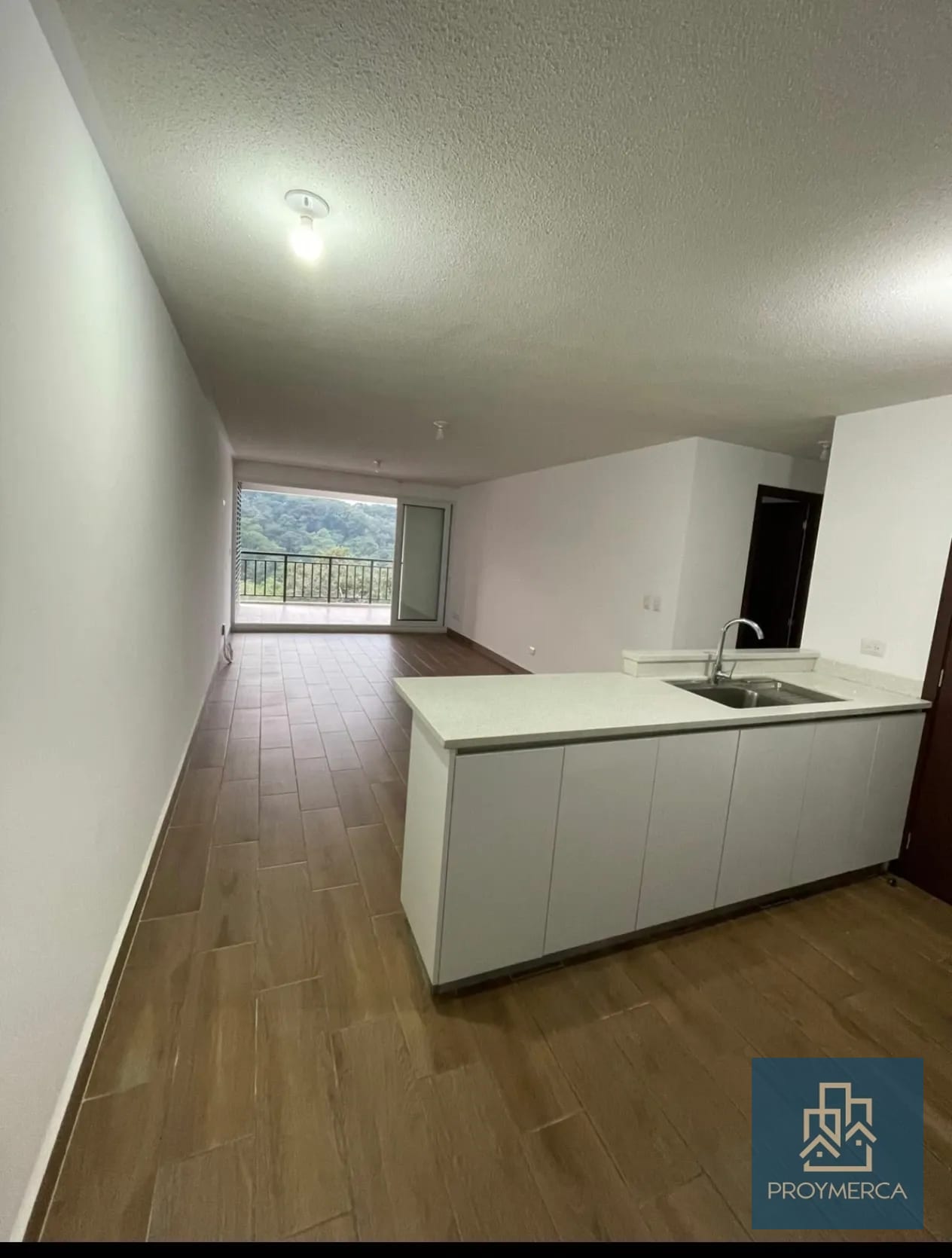 Bonito Apartamento en Alquiler zona 16 — Apartamento en Alquiler en Zona 16, Guatemala, Ciudad — foto 3 de 13
