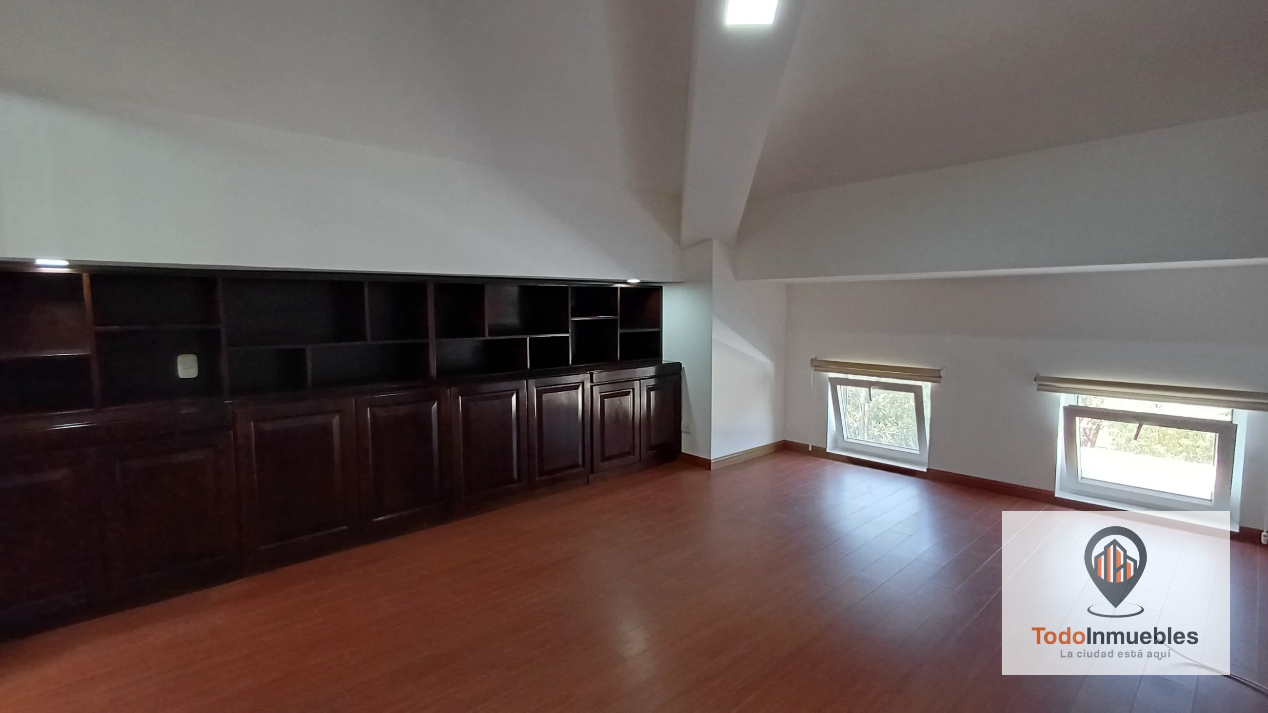 Apartamento Penthouse en Venta en Jardines de la Floresta z7 — Apartamento en Venta en Jardines de la Floresta, Zona 7, Guatemala, Ciudad — foto 3 de 17