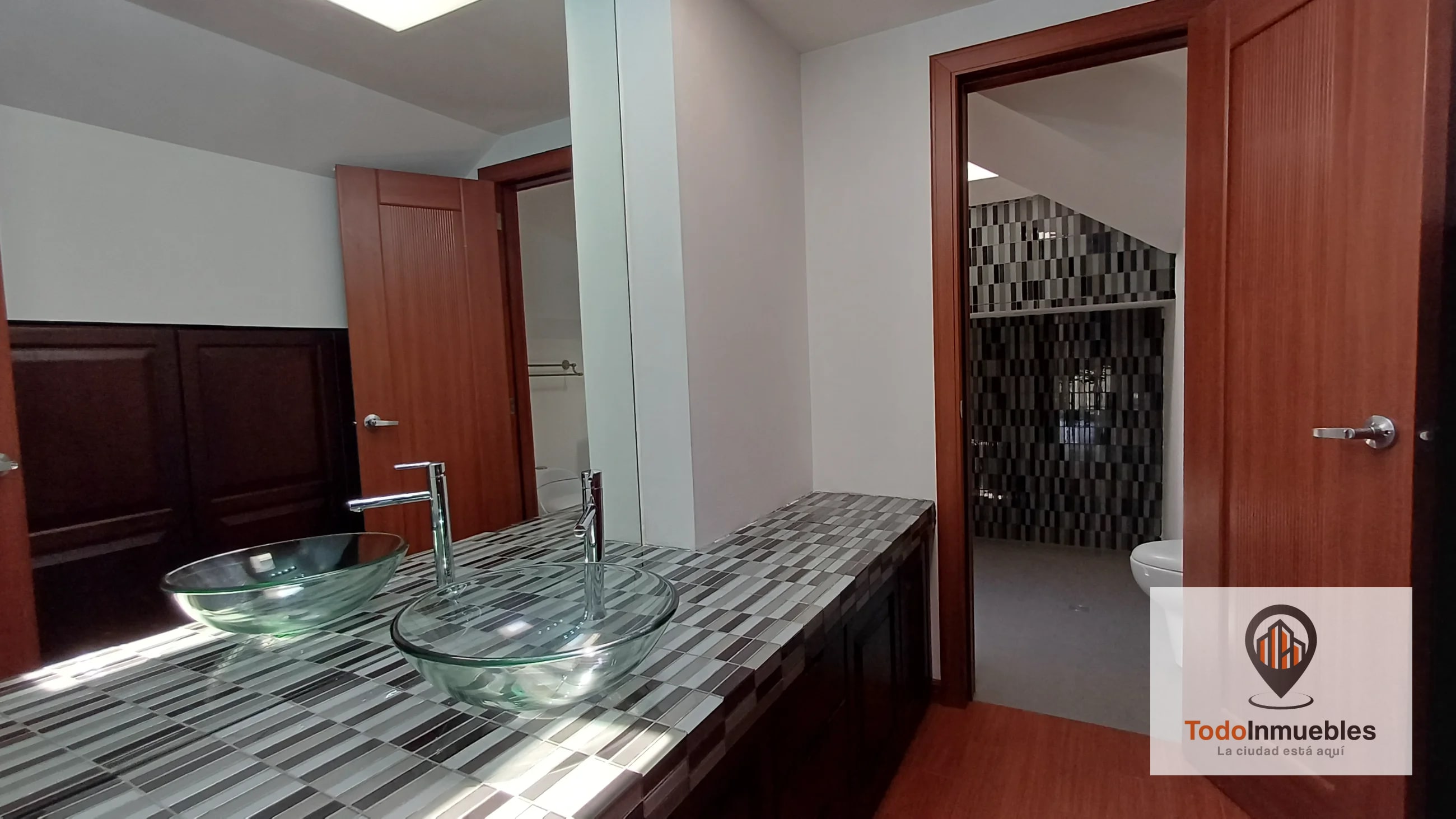 Apartamento Penthouse en Venta en Jardines de la Floresta z7 — Apartamento en Venta en Jardines de la Floresta, Zona 7, Guatemala, Ciudad — foto 2 de 17