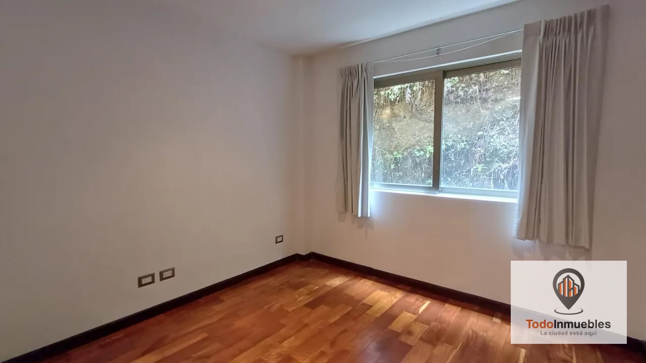 Apartamento en Renta en z10 interior Oakland — Apartamento en Alquiler en Oakland I, Zona 10, Guatemala, Ciudad — foto 10 de 12