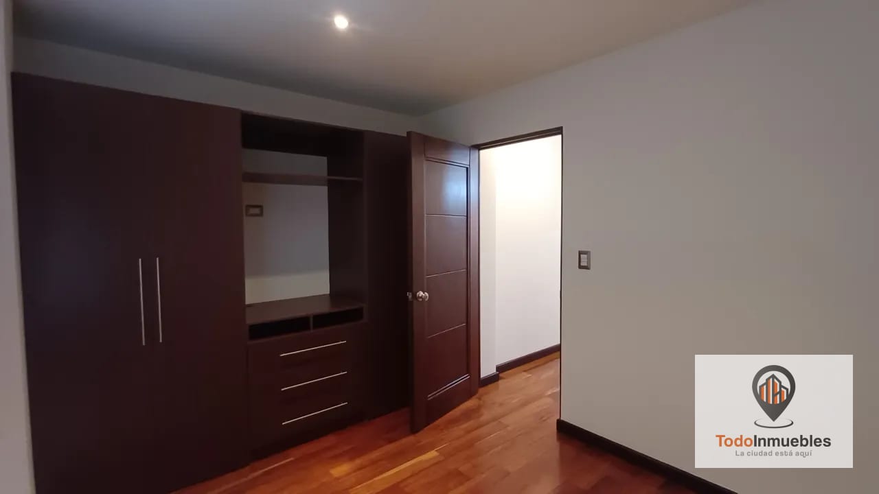 Apartamento en Renta en z10 interior Oakland — Apartamento en Alquiler en Oakland I, Zona 10, Guatemala, Ciudad — foto 11 de 12