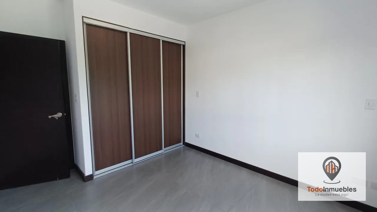 Apartamento en Renta en z15 vh2 — Apartamento en Alquiler en Arles, Zona 15, Guatemala, Ciudad — foto 2 de 12