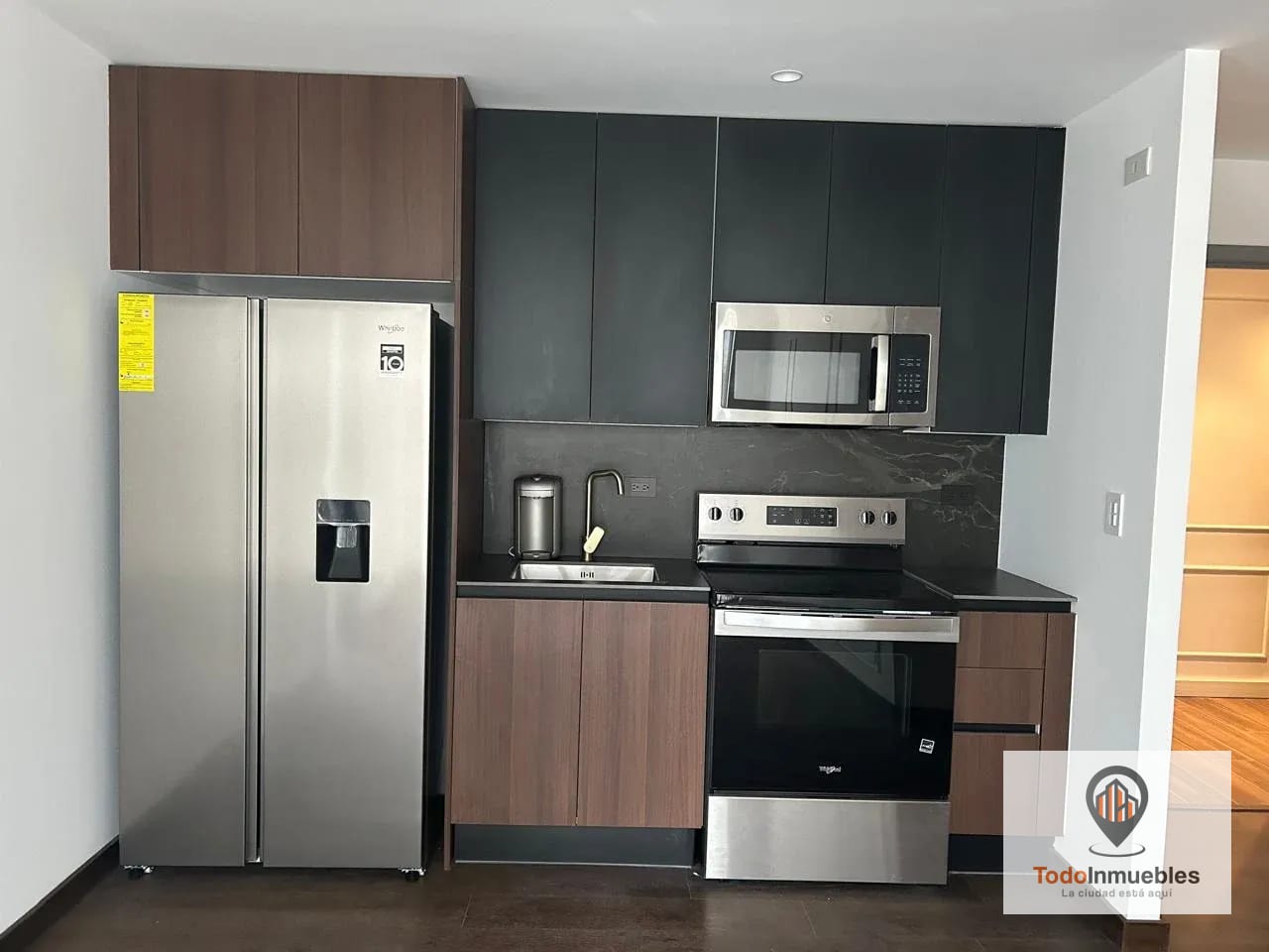 Apartamento en Renta en Atarah z10 — Apartamento en Alquiler en Atarah, Zona 10, Guatemala, Ciudad — foto 8 de 13