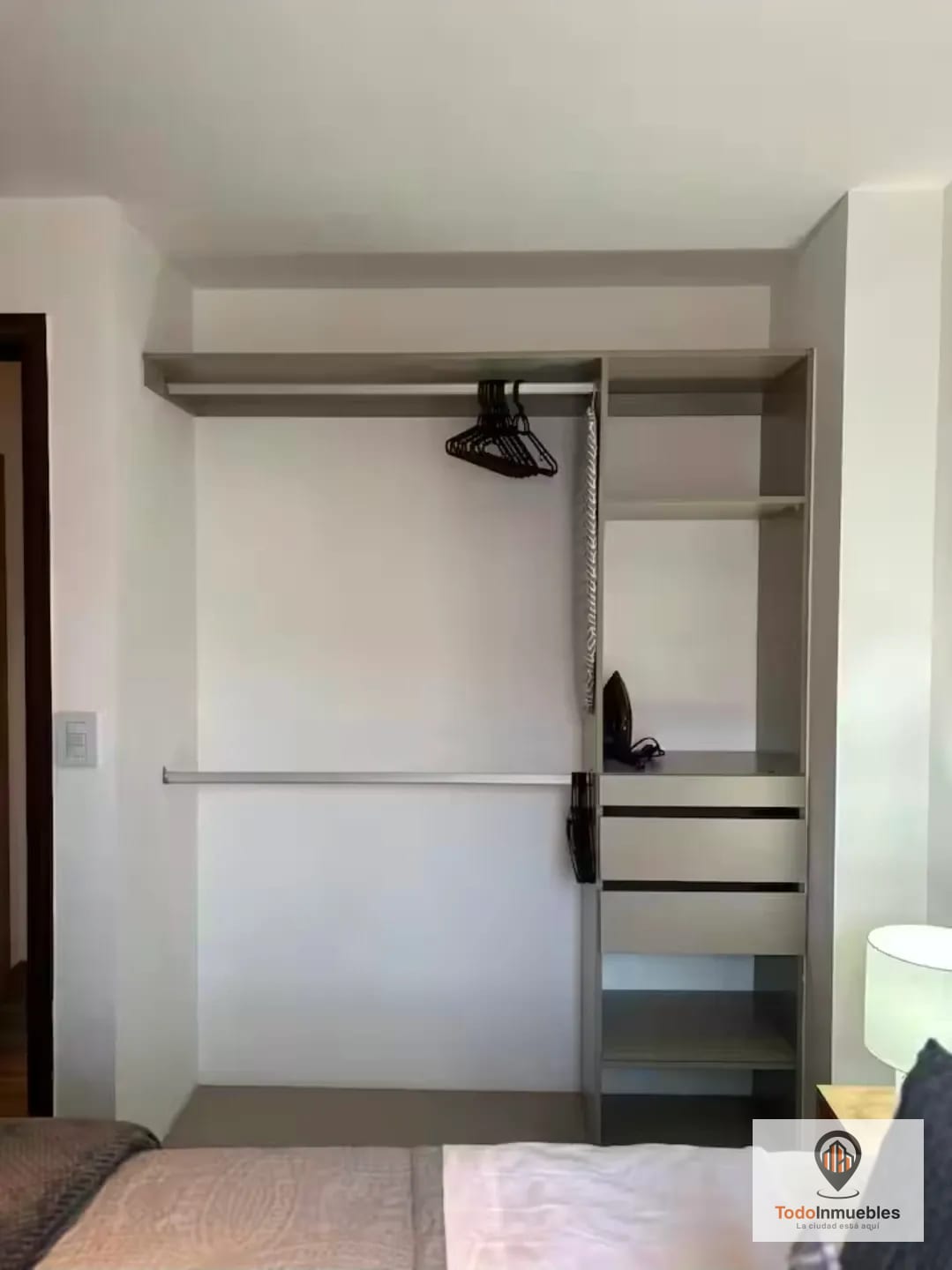 Apartamento amueblado 1 dormitorio Parque 10 z10 — Apartamento en Alquiler en Parque 10, Zona 10, Guatemala, Ciudad — foto 7 de 12