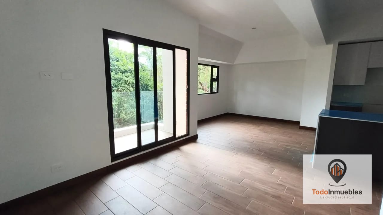 Apartamento en Renta en Casalini Los Arcos z10 — Apartamento en Alquiler en Casalini Los Arcos, Zona 10, Guatemala, Ciudad — foto 1 de 17