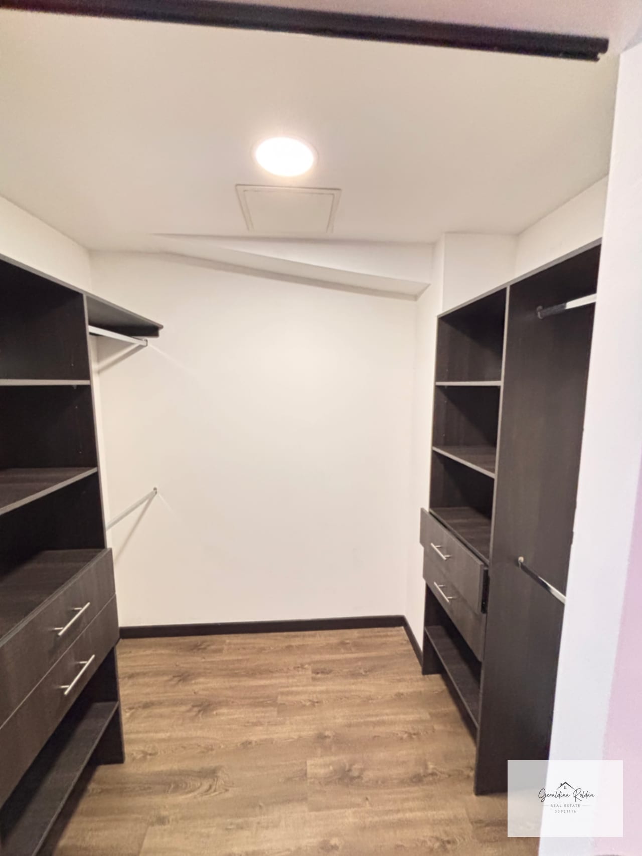 En venta Apartamento en DiFiori zona 7 tres habitaciones — Apartamento en Venta en Zona 7, Guatemala, Ciudad — foto 9 de 12