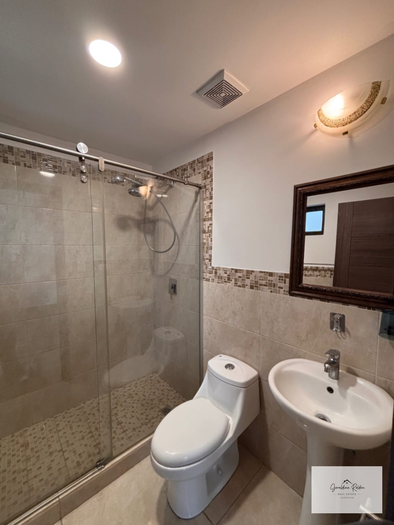 En venta Apartamento en DiFiori zona 7 tres habitaciones — Apartamento en Venta en Zona 7, Guatemala, Ciudad — foto 10 de 12