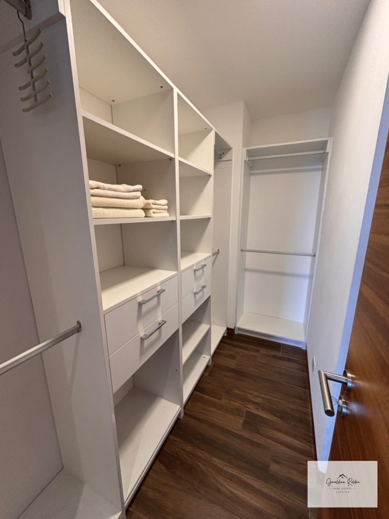 Súper bien ubicado apartamento en renta en z 10 Avia amueblado — Apartamento en Alquiler en Avia, Zona 10, Guatemala, Ciudad — foto 7 de 10