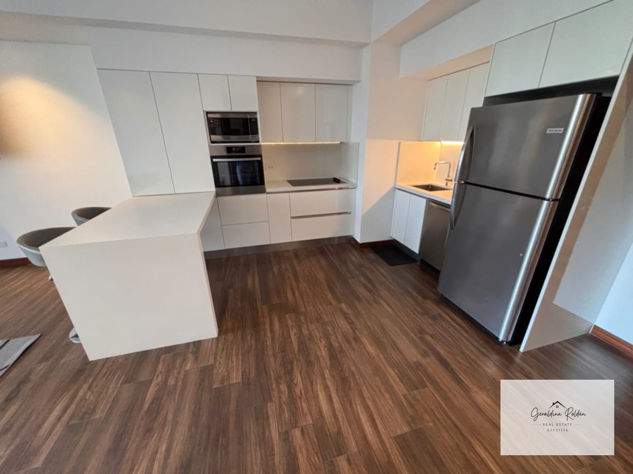 Ejecutivos!!! Apartamento semiamueblado en Avia z 10una habitación — Apartamento en Alquiler en Avia, Zona 10, Guatemala, Ciudad — foto 2 de 7