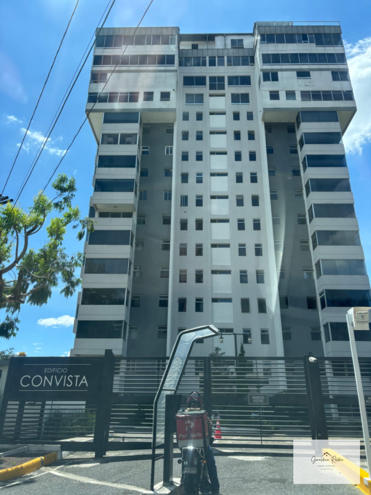 Oportunidad de vivir en z 15, tres habitaciones y cuarto de servicio — Apartamento en Alquiler en Zona 15, Guatemala, Ciudad — foto 1 de 9