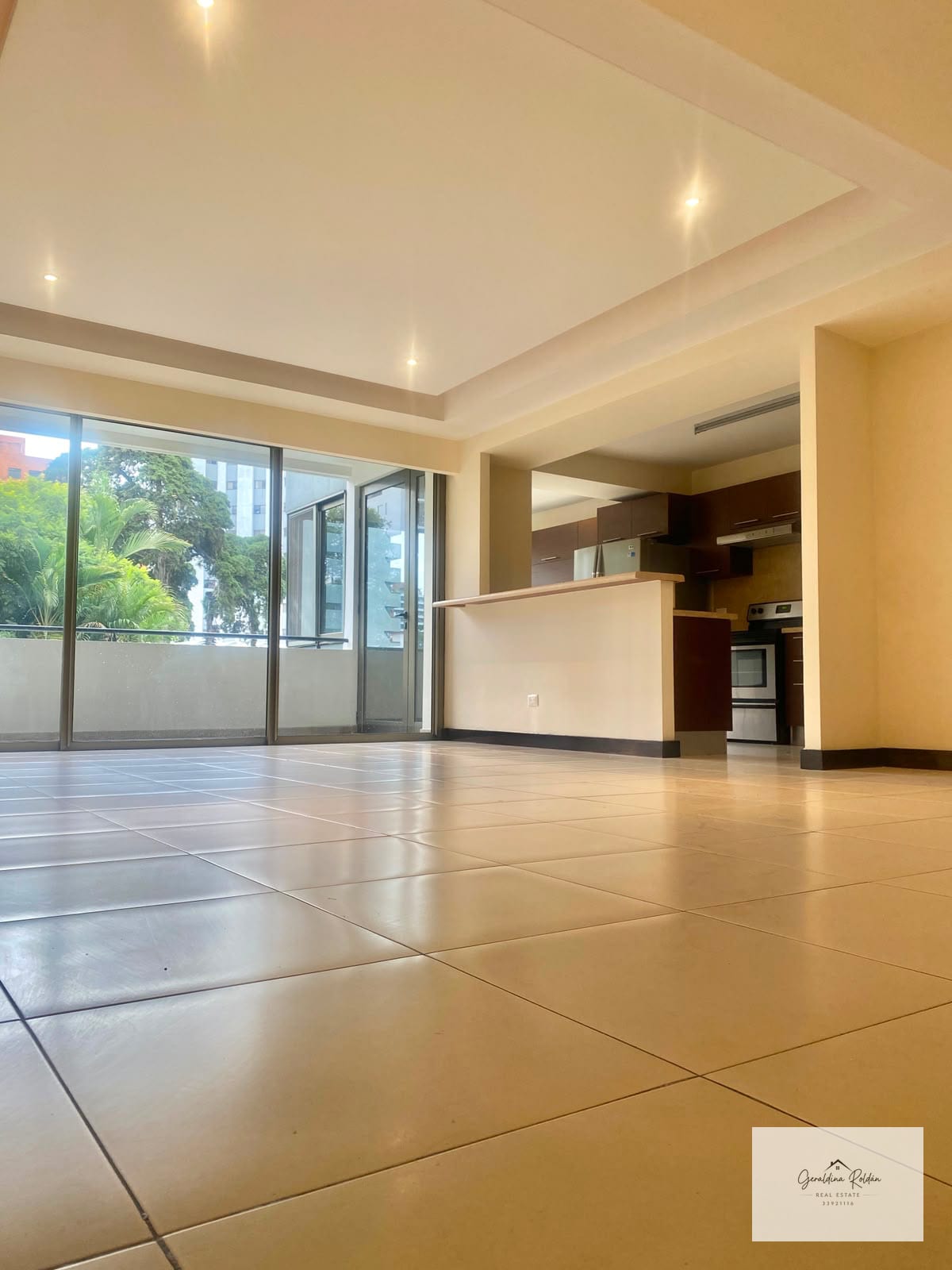 187 m en z 14, dos habitaciones y baño de servicio — Apartamento en Alquiler en Cobella, Zona 14, Guatemala, Ciudad — foto 3 de 10