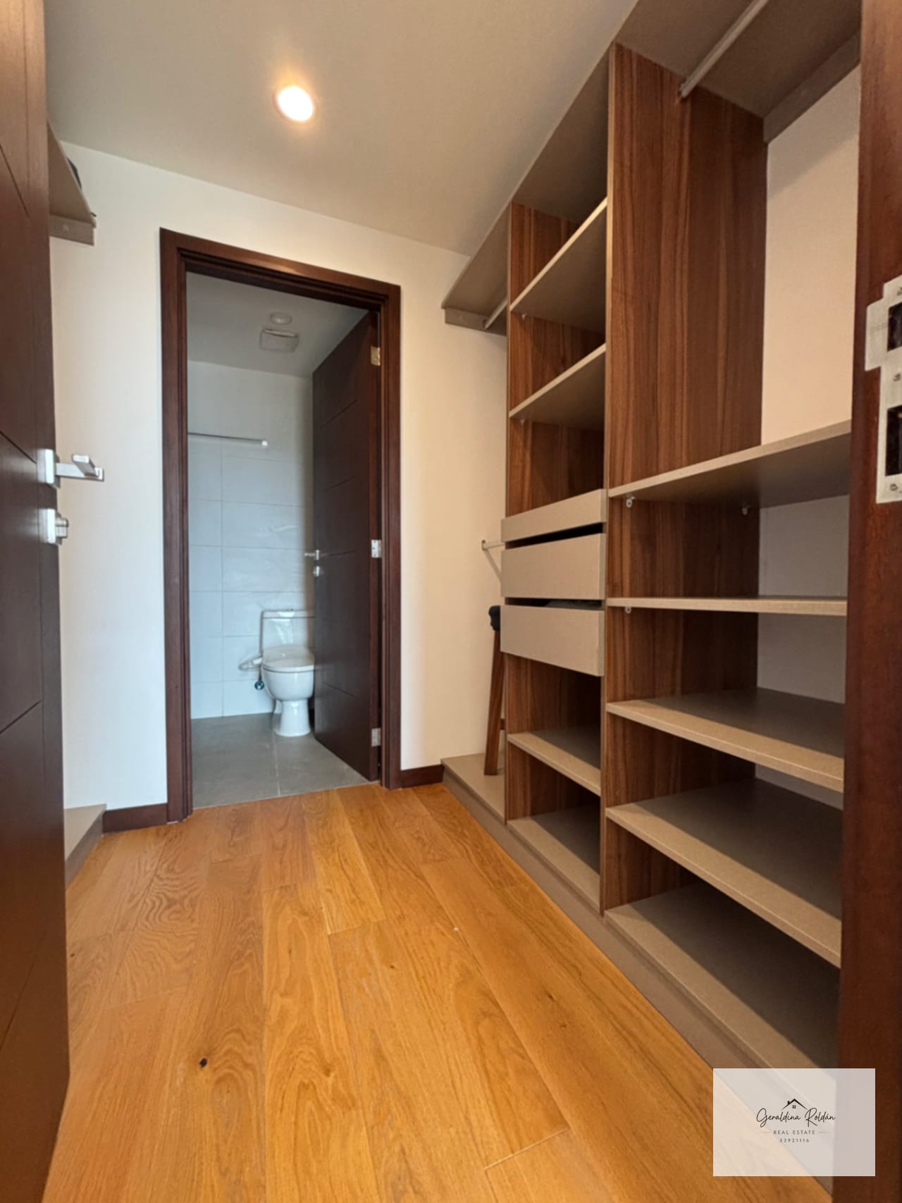 Z14 una habitación para estrenar en renta — Apartamento en Alquiler en Zona 14, Guatemala, Ciudad — foto 11 de 12