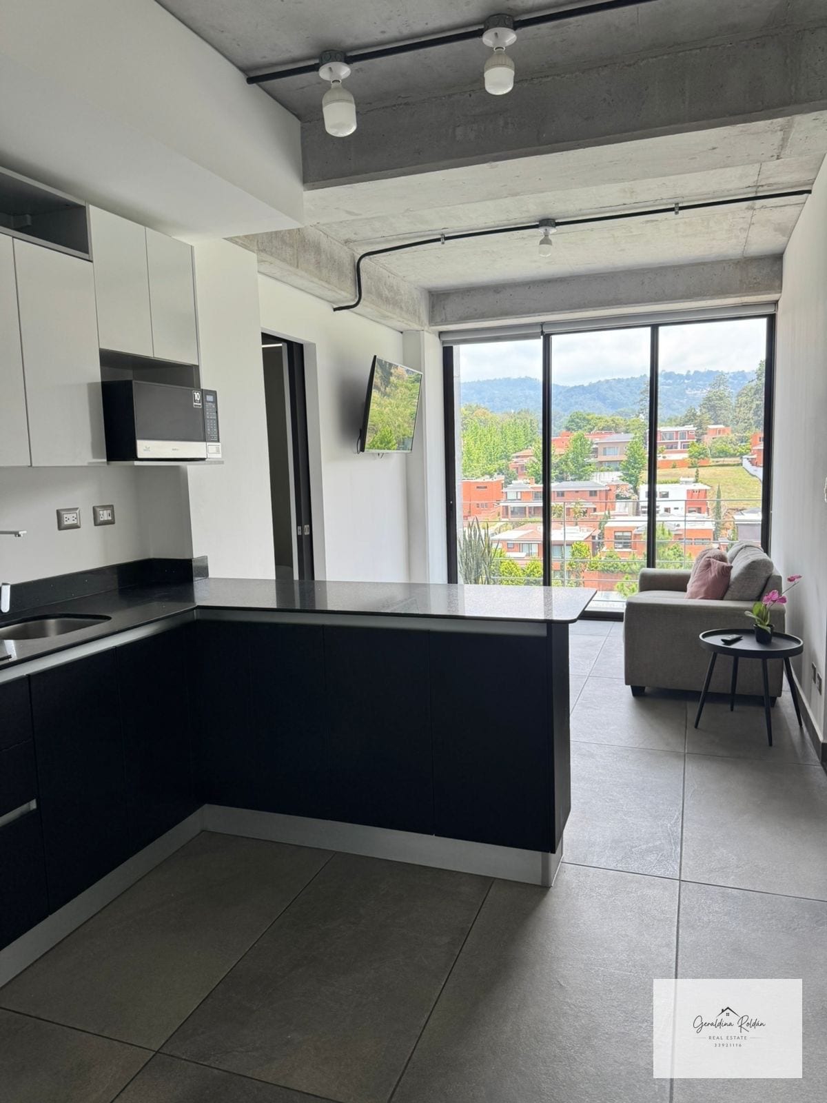 Se vende apartamento semiamueblado en Shift Cayala con contrato vigent — Apartamento en Venta en shift cayala, Zona 16, Guatemala, Ciudad — foto 4 de 11