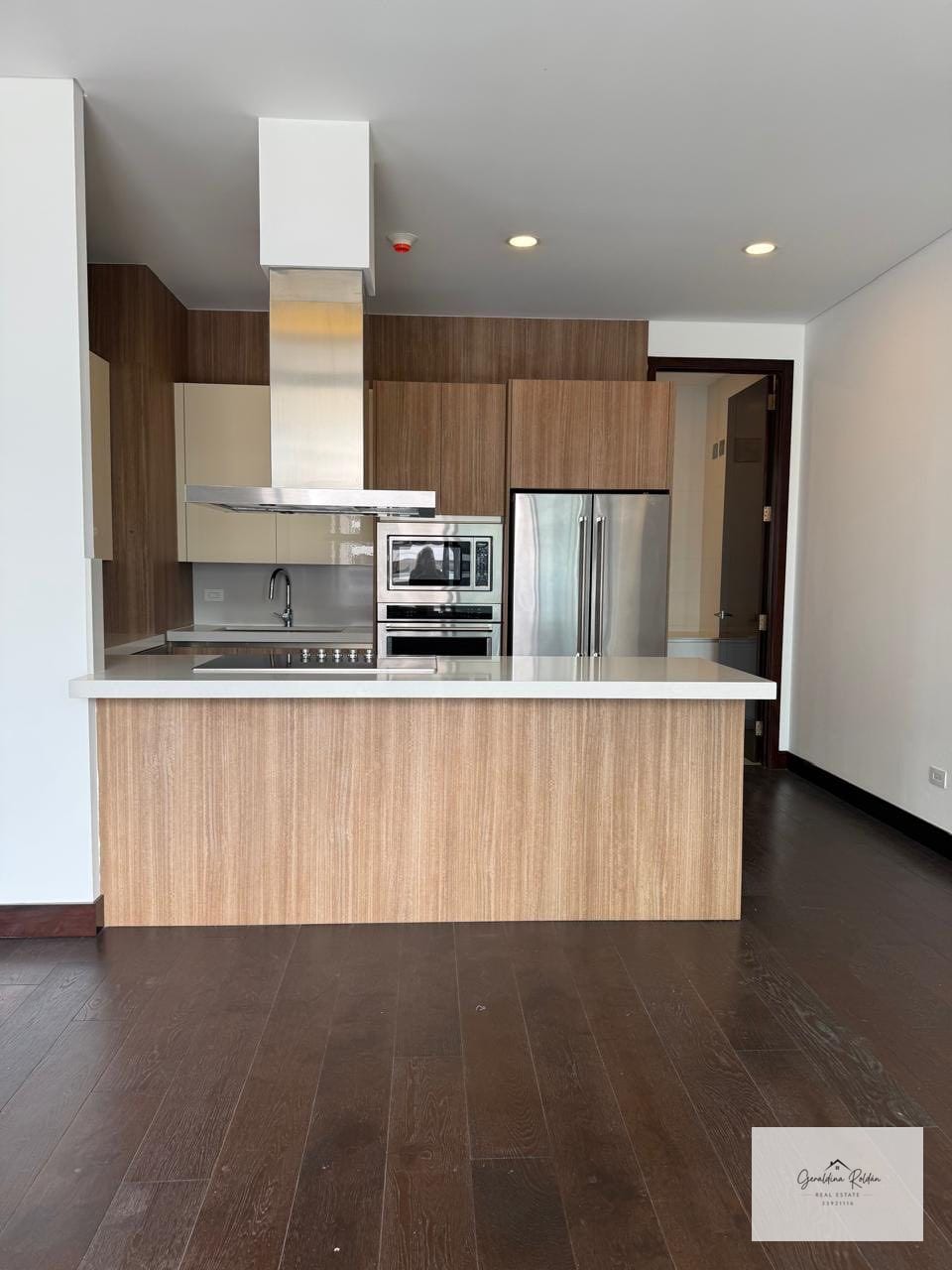 En renta apartamento exclusivo en z 14 dos hab y cuarto de servicio — Apartamento en Alquiler en Echo, Zona 14, Guatemala, Ciudad — foto 6 de 8