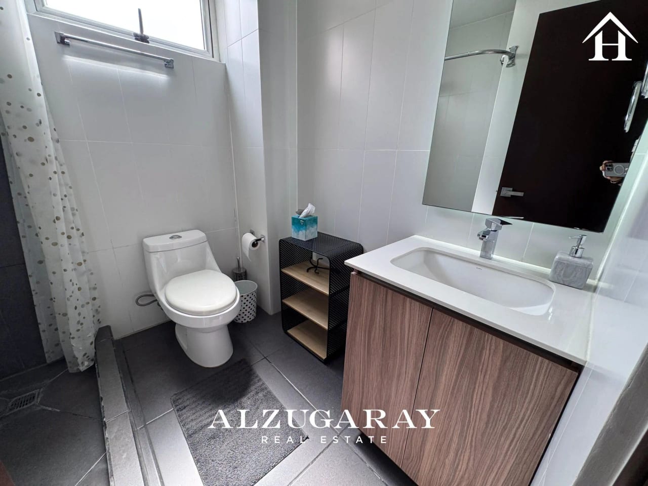 Apartamento Amueblado 2 Hab. / Edificio en Zona 15 — Apartamento en Alquiler en Zona 15, Guatemala, Ciudad — foto 6 de 10