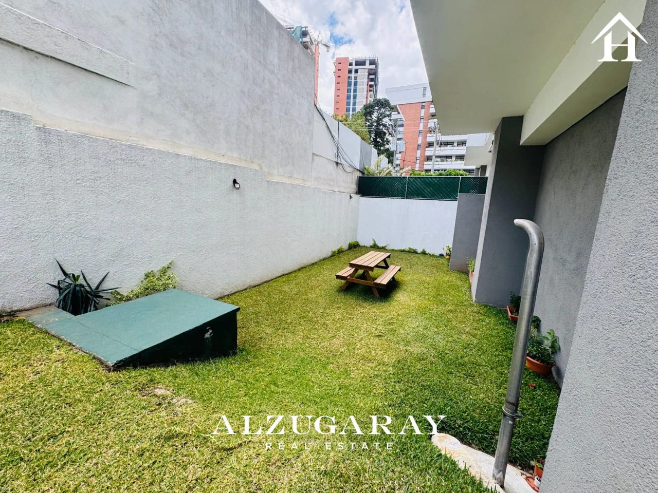 Apartamento en Renta 3 Hab. / Edificio Zona 14 — Apartamento en Alquiler en Zona 14, Guatemala, Ciudad — foto 10 de 10