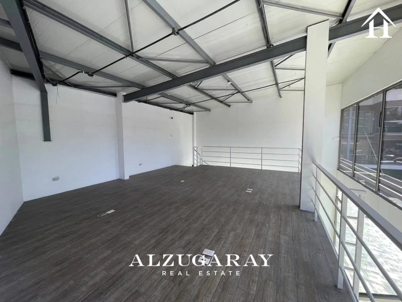 Local Comercial en Renta 80 MT2 | Plaza Comercial Z.14 — Apartamento en Alquiler en Zona 14, Guatemala, Ciudad — foto 3 de 6