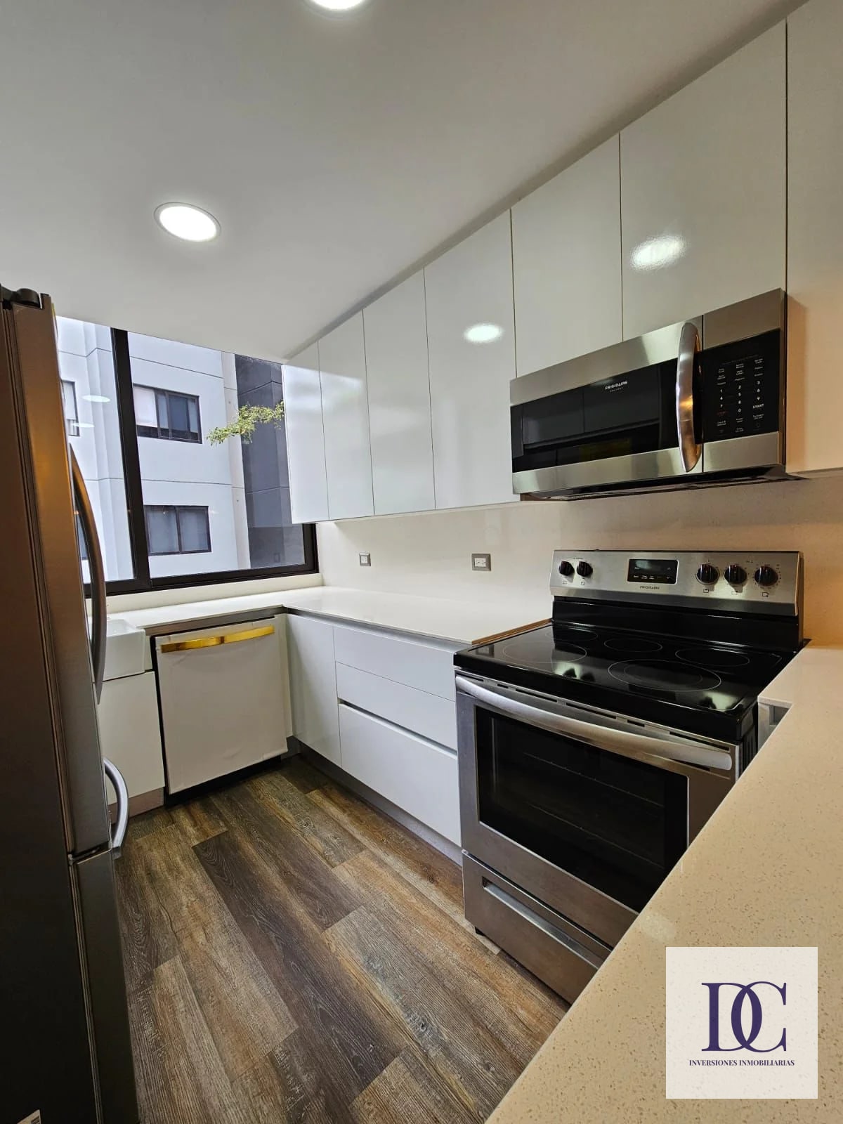 📍 APARTAMENTO EN RENTA – 2 HAB + PET FRIENDLY | TRENTO DIEZ | ZONA 10 - 8