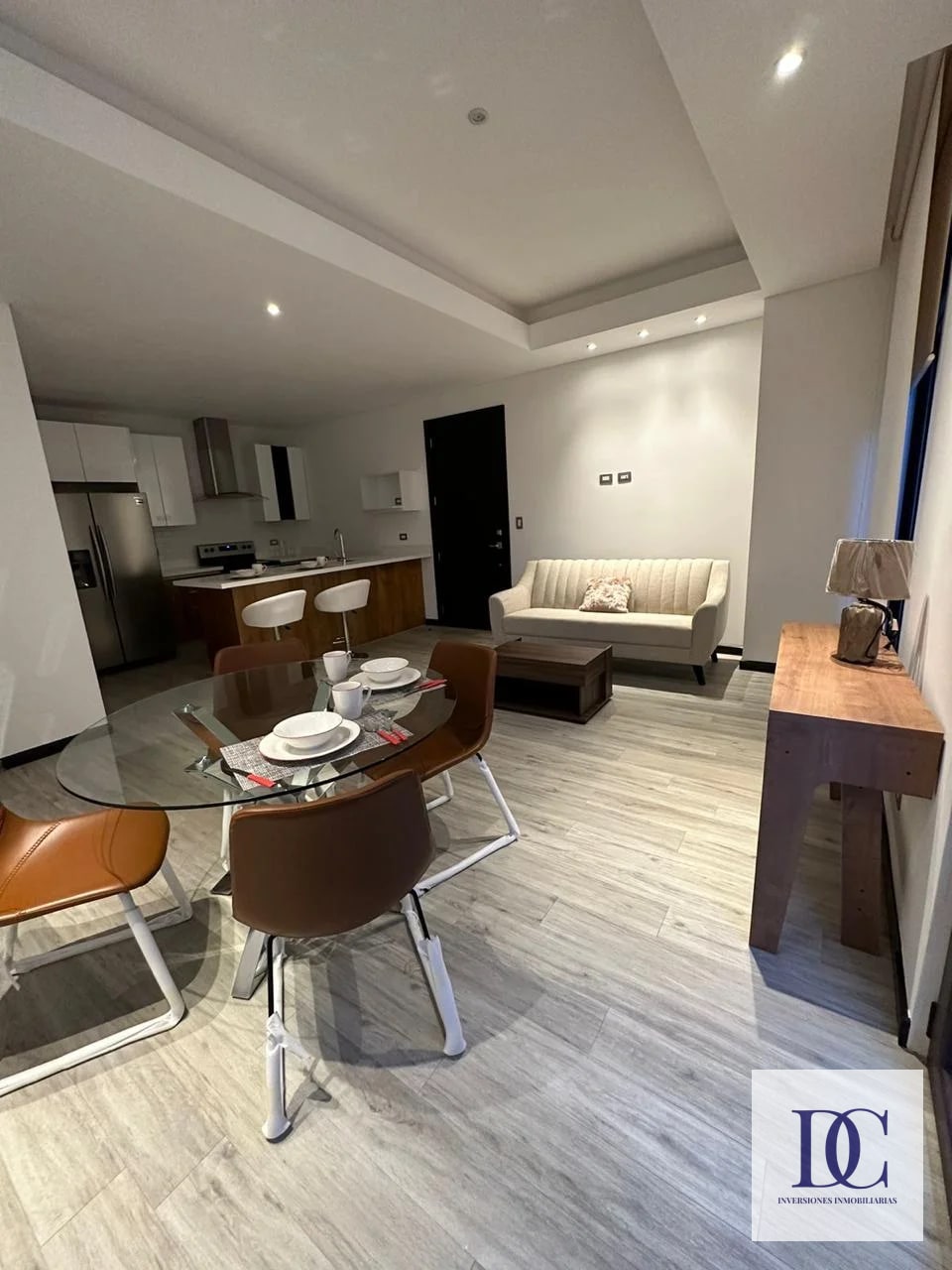 đ APARTAMENTO AMUEBLADO EN RENTA â 2 HAB + CLUB LA MIRANDA | LIRIOS II DE CAYALĂ | ZONA 16 - 2