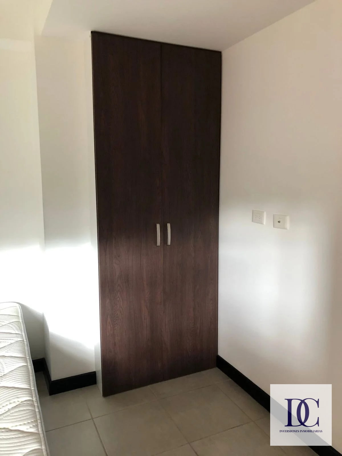 📍APARTAMENTO AMUEBLADO EN RENTA – 2 HAB + ESTUDIO | HEXA 16 | ZONA 16 - 7