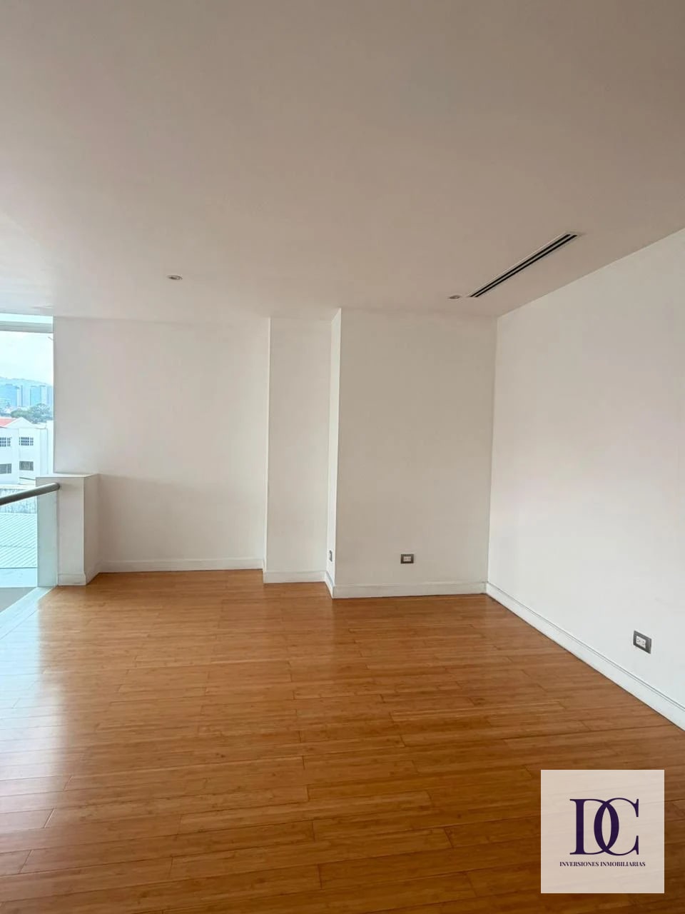 📍 APARTAMENTO EN VENTA – 2 HAB + DOBLE ALTURA | EDIFICIO ATRIUM | ZONA 10 — Apartamento en Venta en Atrium, Zona 10, Guatemala, Ciudad — foto 6 de 14