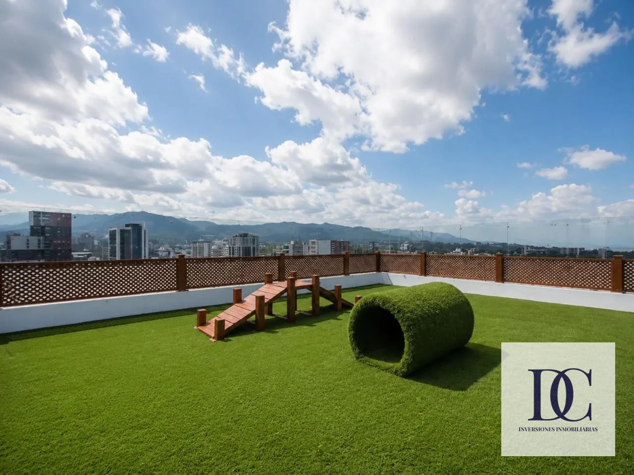 📍 APARTAMENTO AMUEBLADO EN RENTA – 2 HAB + NIVEL ALTO | CITY HAUS | ZONA 10 — Apartamento en Alquiler en City Haus, Zona 10, Guatemala, Ciudad — foto 6 de 10