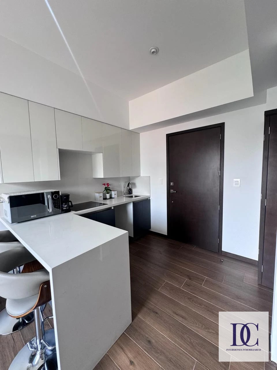 📍 APARTAMENTO AMUEBLADO EN VENTA – 1 HAB | CASA SAN IGNACIO | ZONA 10 — Apartamento en Venta en Casa Ignacio, Zona 10, Guatemala, Ciudad — foto 3 de 11