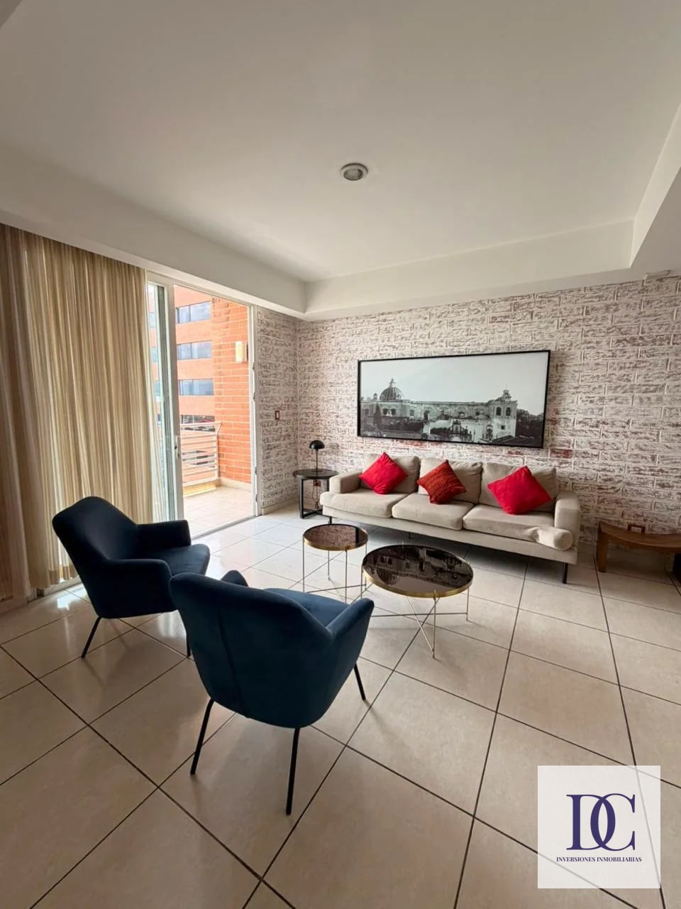 📍 APARTAMENTO AMUEBLADO EN RENTA – 3 HAB + A/C | EDIFICIO ADRIATIKA | ZONA 14 — Apartamento en Alquiler en Adriática, Zona 14, Guatemala, Ciudad — foto 3 de 14