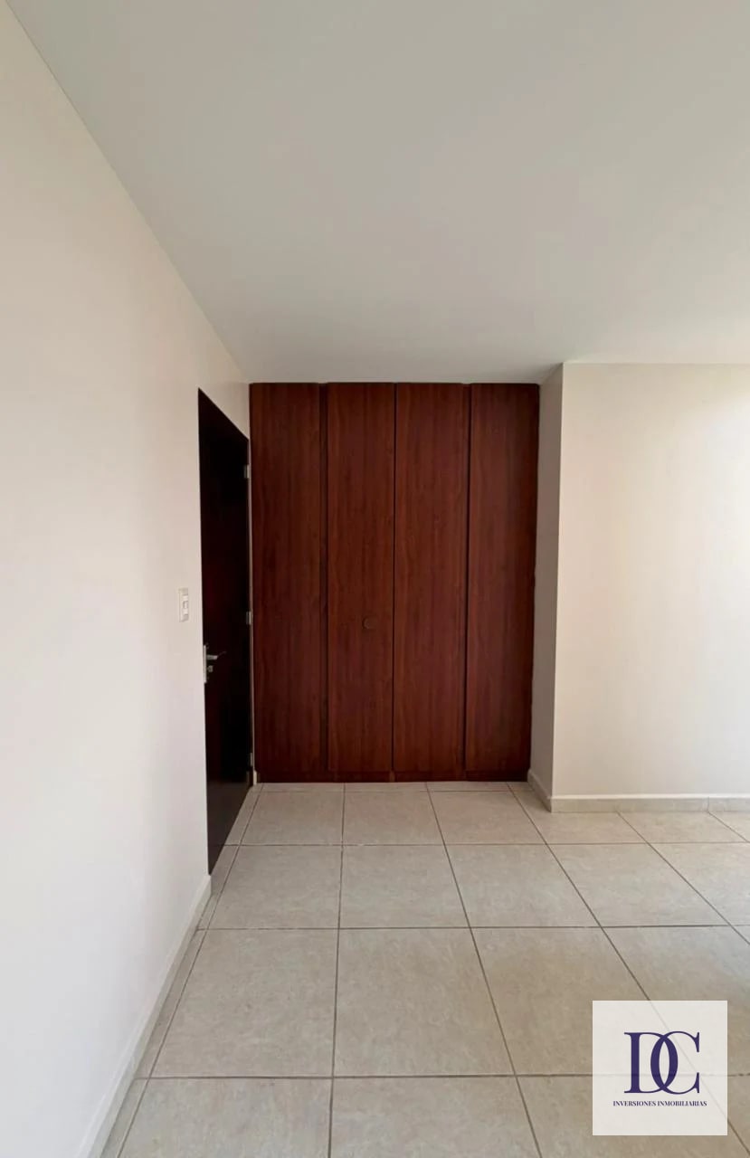 📍 APARTAMENTO EN RENTA – 2 HAB + BALCÓN | EDIFICIO ADRIATIKA | ZONA 14 — Apartamento en Alquiler en Adriática, Zona 14, Guatemala, Ciudad — foto 8 de 12