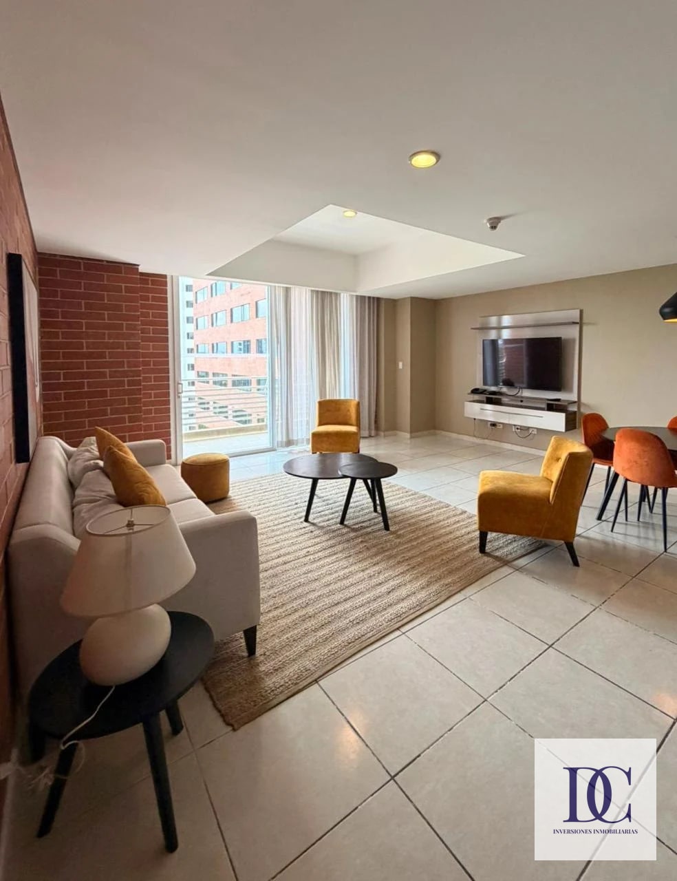 📍 APARTAMENTO AMUEBLADO EN RENTA – 2 HAB + VISTA ESPECTACULAR | EDIFICIO ADRIATIKA | ZONA 14 — Apartamento en Alquiler en Adriática, Zona 14, Guatemala, Ciudad — foto 3 de 12