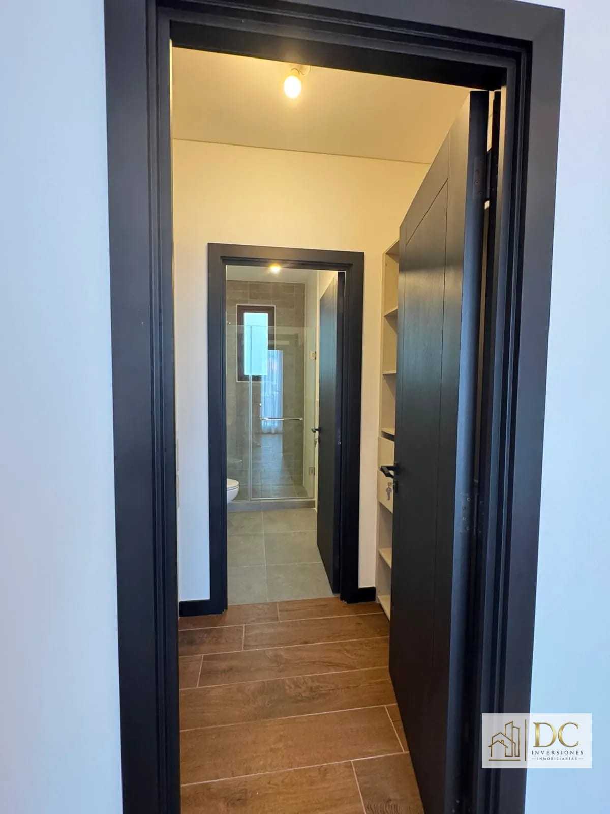 đ APARTAMENTO EN RENTA â 2 HAB + BALCĂN | LIRIOS CAYALĂ | ZONA 16 â Apartamento en Alquiler en Lirios de CayalĂĄ I, Zona 16, Guatemala, Ciudad â foto 8 de 11