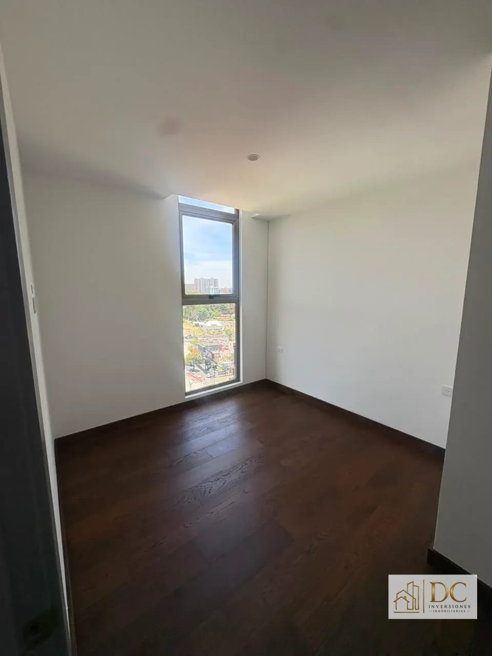 📍 APARTAMENTO EN RENTA – 3 HAB + LÍNEA BLANCA + NIVEL ALTO | ATARAH | ZONA 10 — Apartamento en Alquiler en Atarah, Zona 10, Guatemala, Ciudad — foto 6 de 15