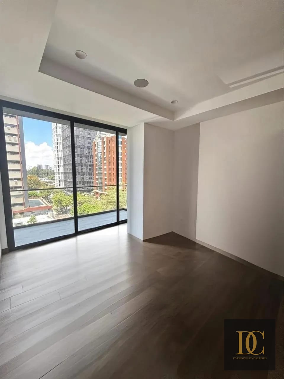 📍 Apartamento en Alquiler – 2 Hab | Ferre Diez, Zona 10 — Apartamento en Alquiler en Ferré Diez, Zona 10, Guatemala, Ciudad — foto 3 de 12