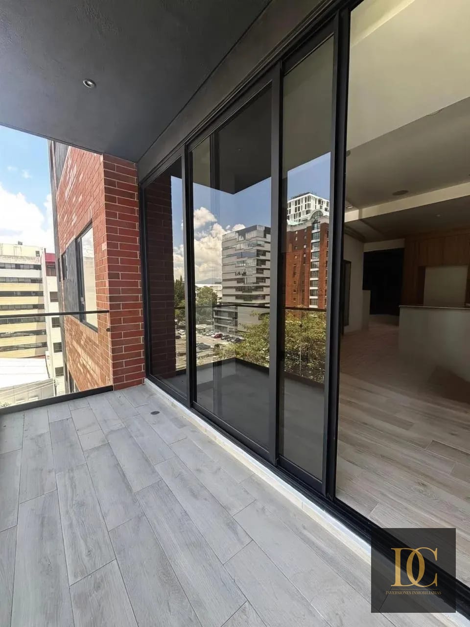 📍 Apartamento en Alquiler – 2 Hab | Ferre Diez, Zona 10 — Apartamento en Alquiler en Ferré Diez, Zona 10, Guatemala, Ciudad — foto 8 de 12