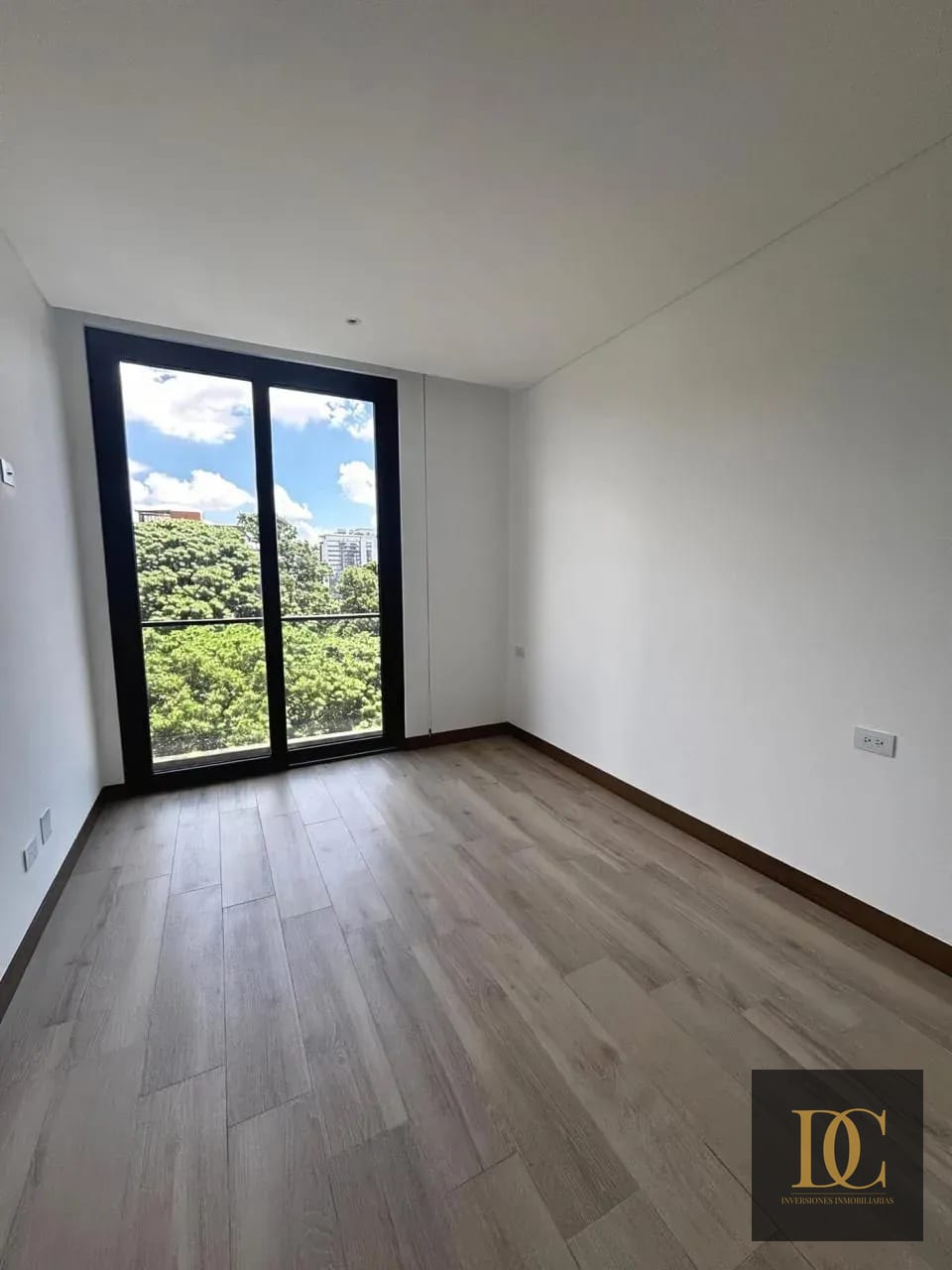 đ Apartamento en Alquiler â 3 Hab + Sala Familiar | Ferre Diez, Z.10 â Apartamento en Alquiler en FerrĂŠ Diez, Zona 10, Guatemala, Ciudad â foto 5 de 12