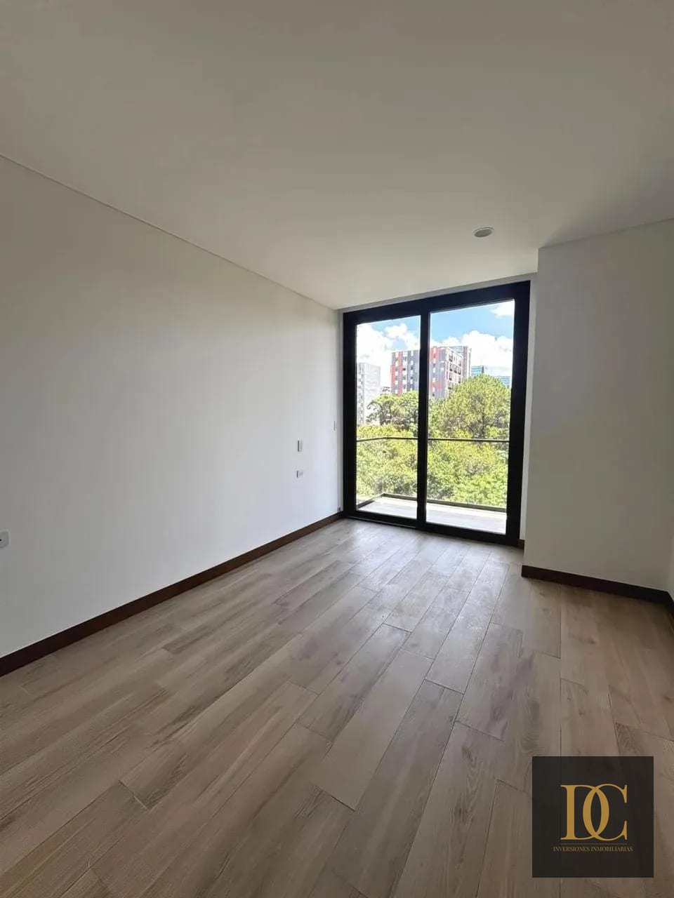 đ Apartamento en Alquiler â 3 Hab + Sala Familiar | Ferre Diez, Z.10 â Apartamento en Alquiler en FerrĂŠ Diez, Zona 10, Guatemala, Ciudad â foto 7 de 12