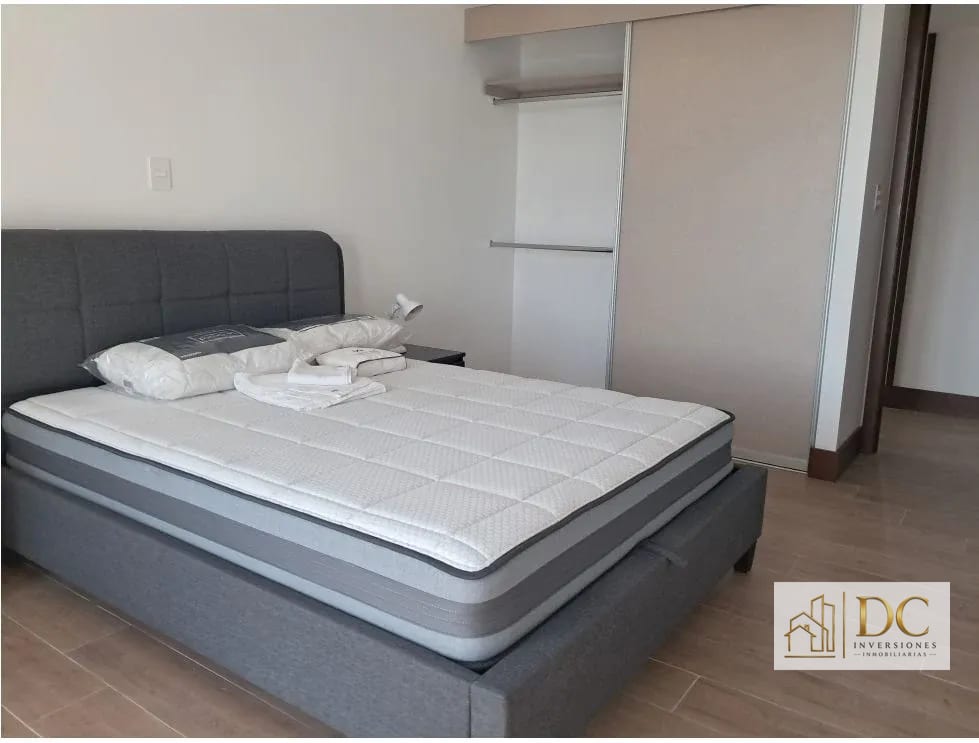 📍 Apartamento Amueblado en Renta – 2 Hab + Estudio | Gaura | Zona 15 — Apartamento en Alquiler en Gaura, Zona 15, Guatemala, Ciudad — foto 6 de 17