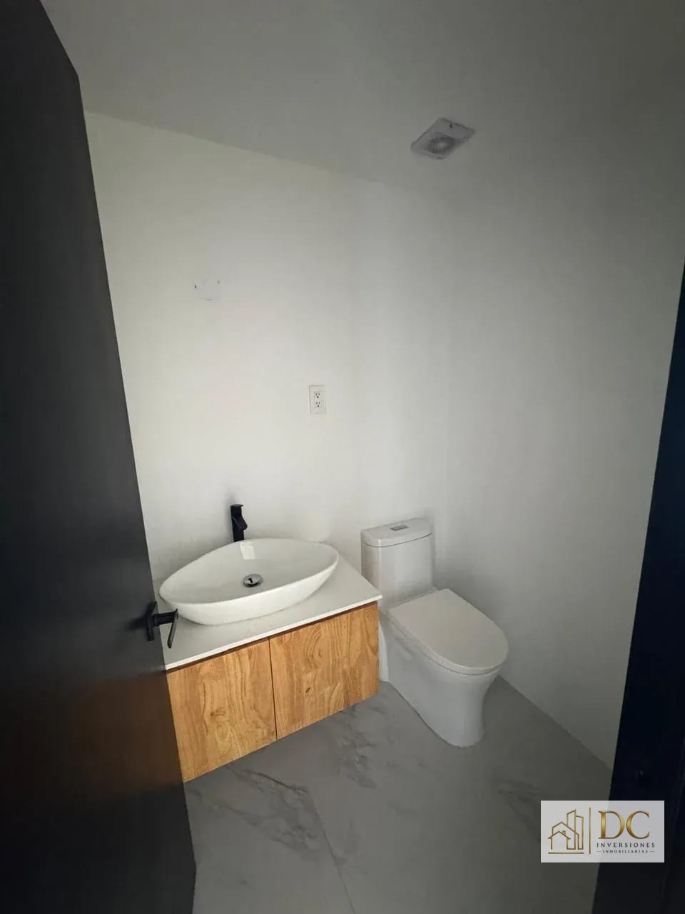 đ Apartamento en Venta â 3 Hab + 2 Parqueos | Edificio CĂ©ntrico | Z.5 â Apartamento en Venta en CĂ©ntrico, Zona 5, Guatemala, Ciudad â foto 7 de 12