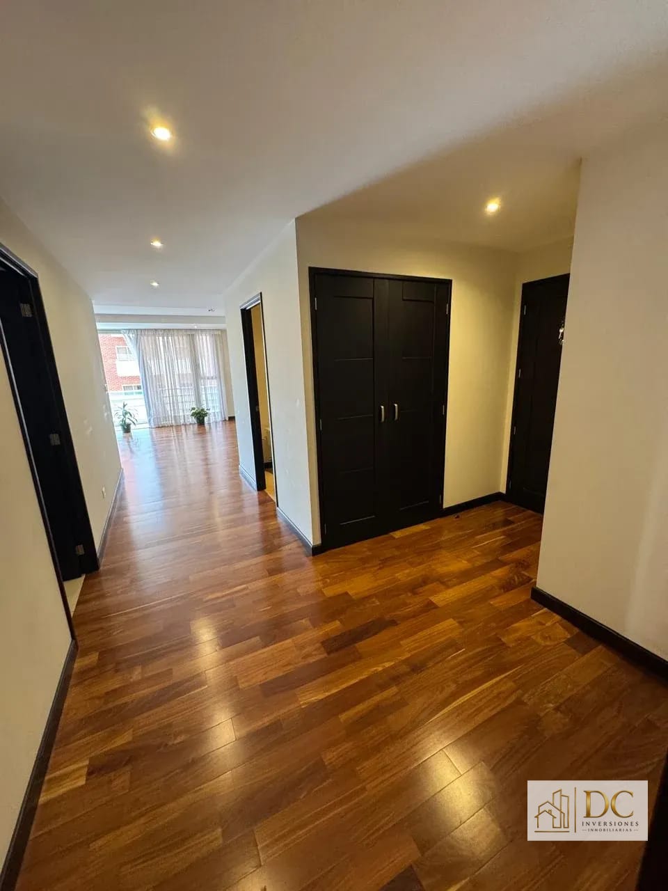 ๐ Apartamento en Renta โ 3 Hab + 3 Parqueos | Aria | Zona 10 ๐ Esti โ Apartamento en Alquiler en Aria, Zona 10, Guatemala, Ciudad โ foto 7 de 16