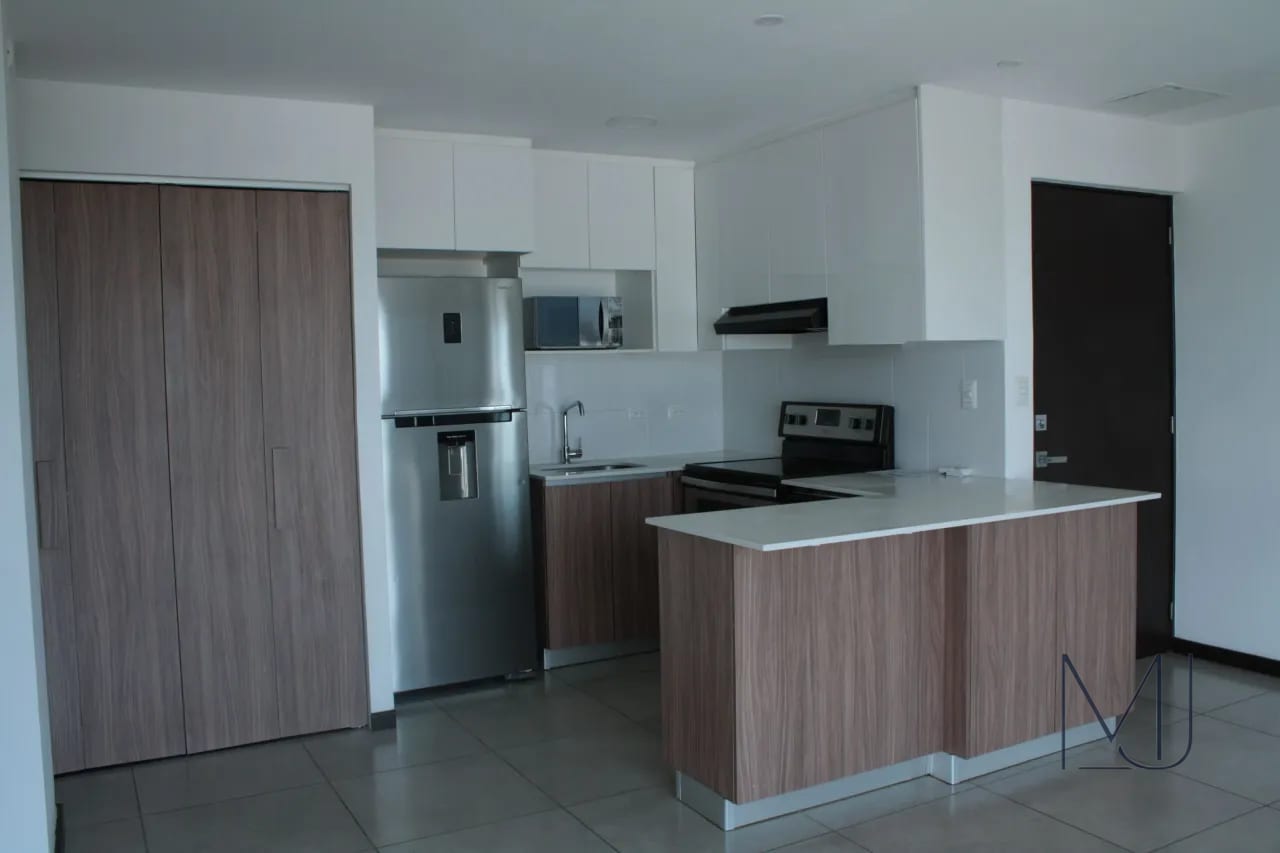 Apartamento en Alquiler / Venta | Edificio Telia | Zona 15 VH2 | 2 habitaciones · Balcón — Apartamento en Alquiler en Telia, Zona 15, Guatemala, Ciudad — foto 5 de 14