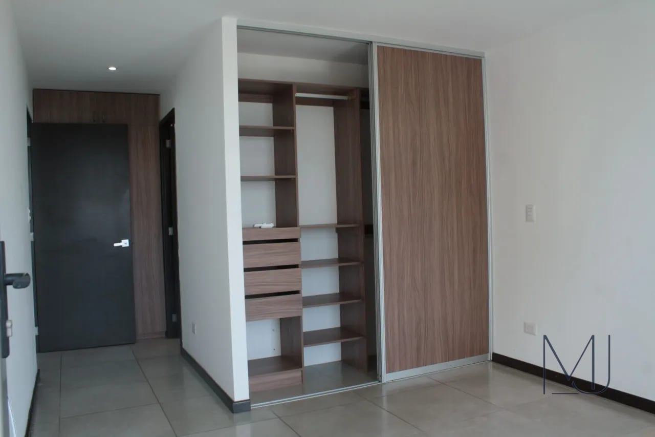 Apartamento en Alquiler / Venta | Edificio Telia | Zona 15 VH2 | 2 habitaciones · Balcón — Apartamento en Alquiler en Telia, Zona 15, Guatemala, Ciudad — foto 8 de 14