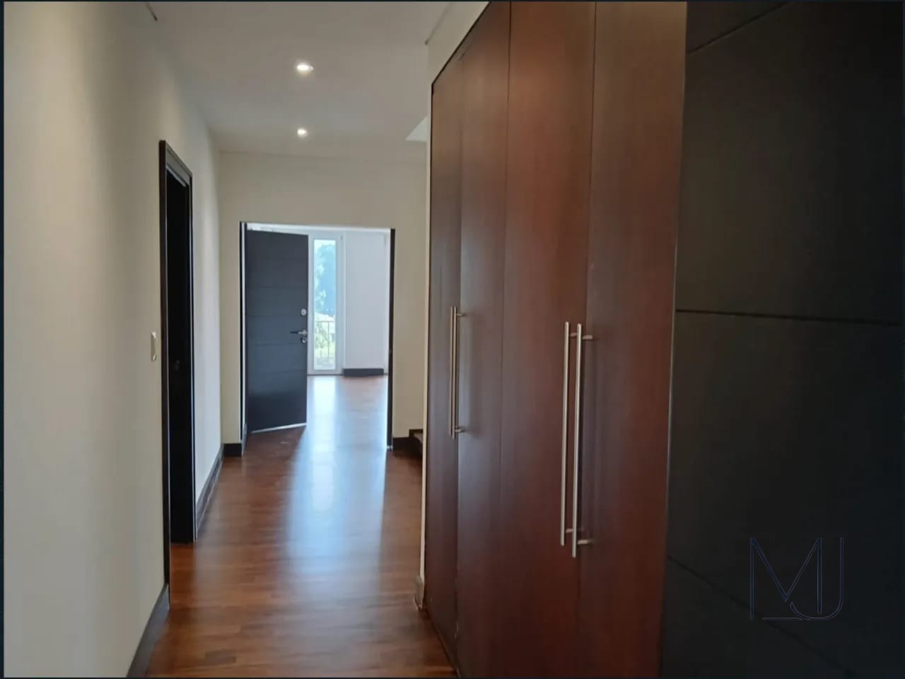 Apartamento en Alquiler | Edificio Quinta Avenida | Zona 14 | Dúplex · 452 m² — Apartamento en Alquiler en Quinta Avenida, Zona 14, Guatemala, Ciudad — foto 1 de 8
