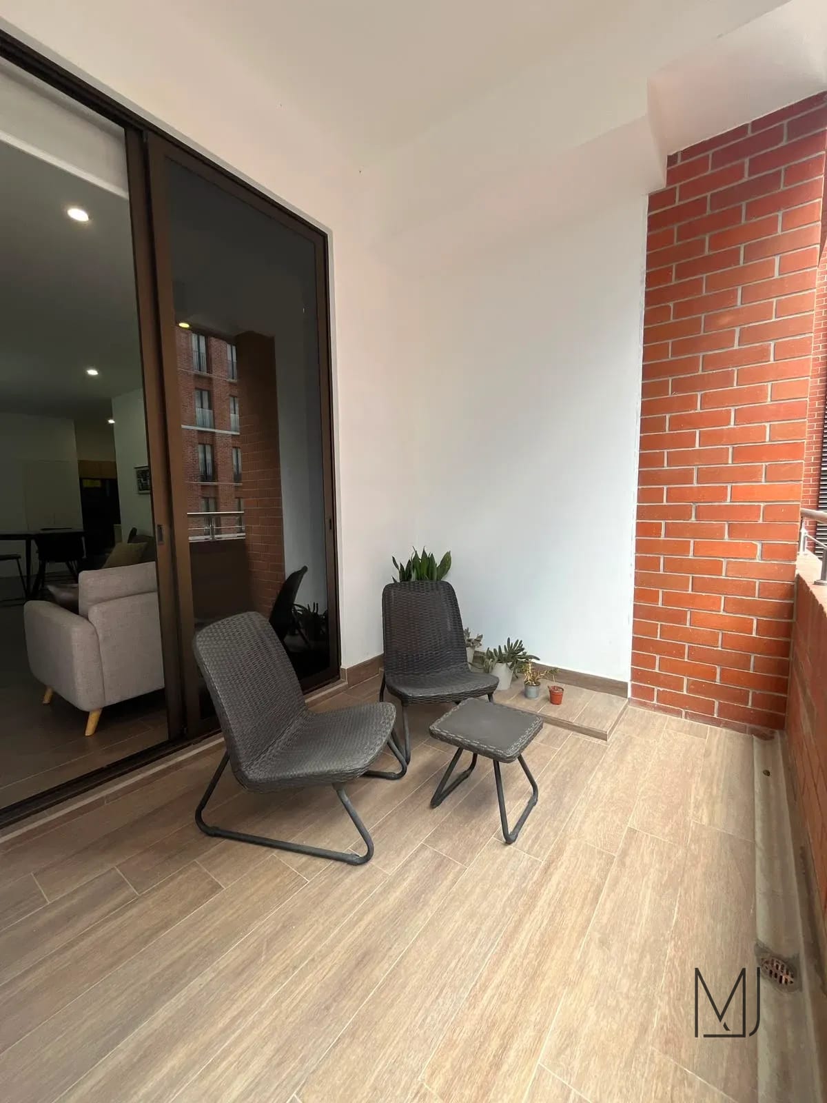 Apartamento Amueblado en Alquiler | Diagoseis | Zona 10 | Diagonal 6 · 1 habitación — Apartamento en Alquiler en Diagoseis, Zona 10, Guatemala, Ciudad — foto 2 de 17