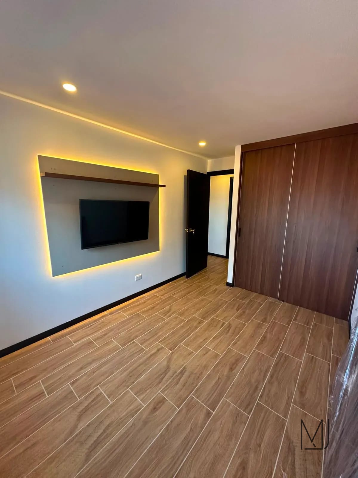 Apartamento Amueblado en Alquiler | Edificio Essenza | Zona 13 | 2 habitaciones · Nivel alto — Apartamento en Alquiler en Zona 13, Guatemala, Ciudad — foto 7 de 10