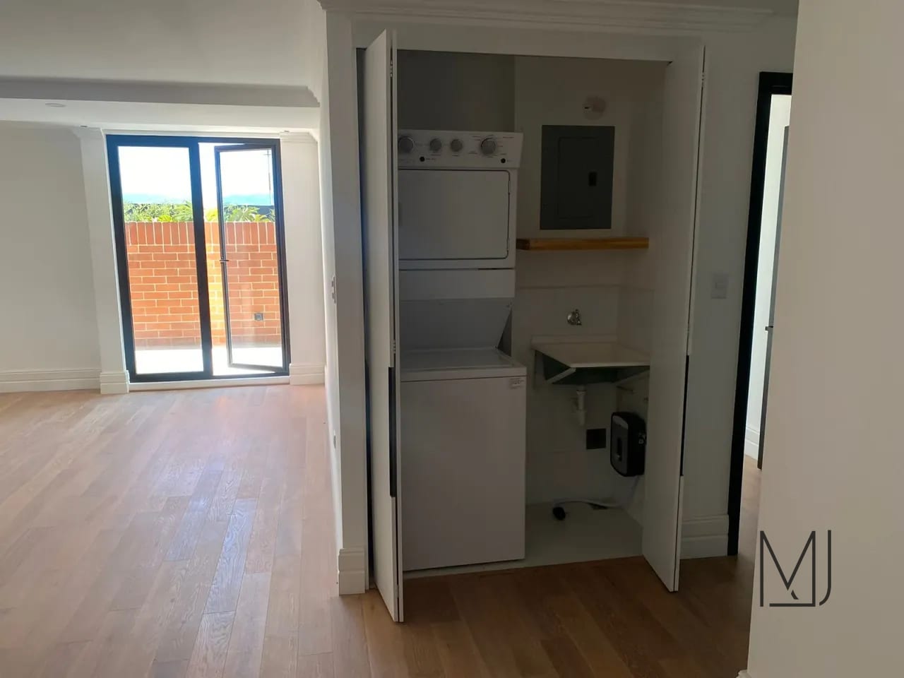 Apartamento en Alquiler / Venta | Edificio Céntrico | Zona 5 | 2 habitaciones · Terraza · Pet friendly (copia) — Apartamento en Alquiler en Céntrico, Zona 5, Guatemala, Ciudad — foto 4 de 10