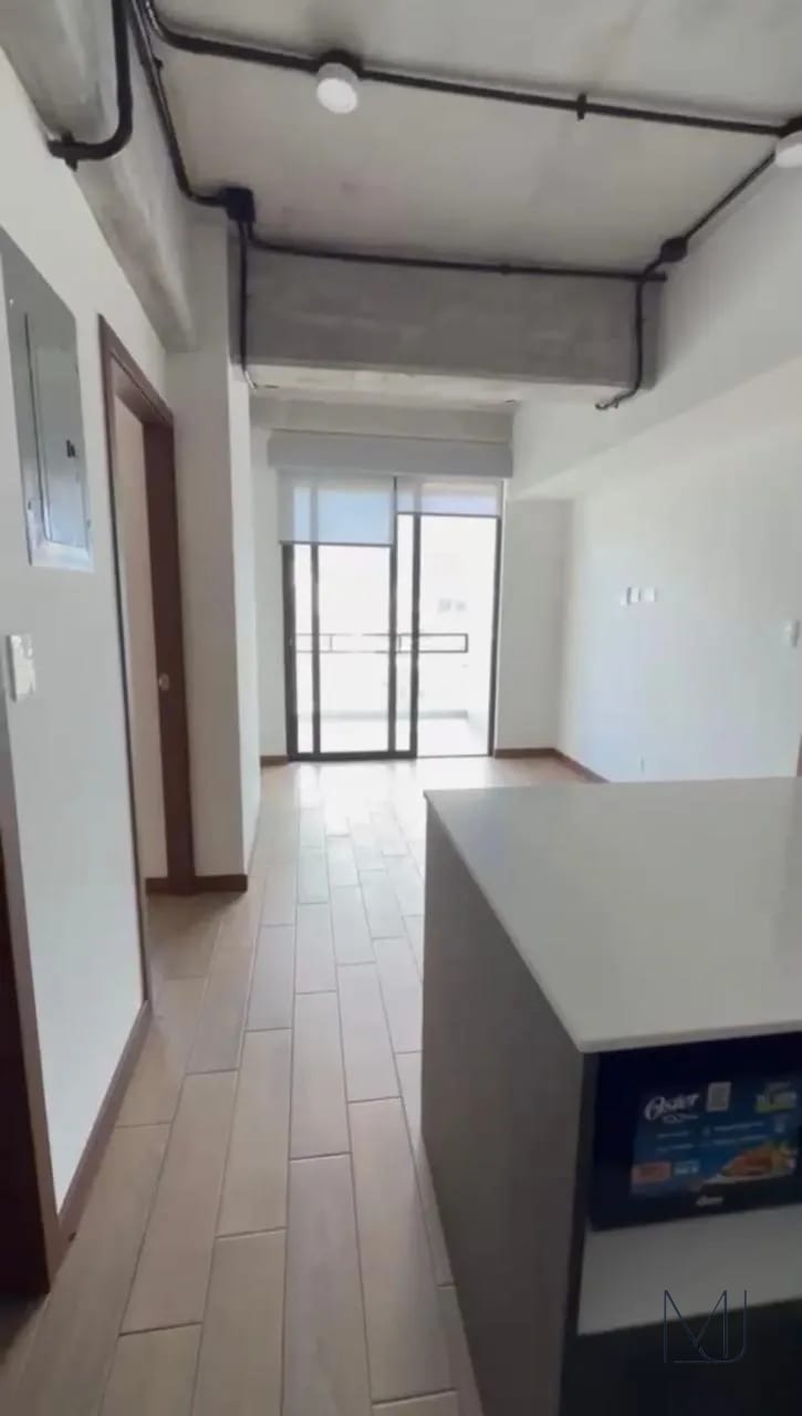Apartamento en Alquiler | Edificio Inara Cuatro Norte | Zona 4 | Para estrenar · 2 habitaciones · Nivel Alto — Apartamento en Alquiler en Inara Cuatro Norte, Zona 4, Guatemala, Ciudad — foto 1 de 12