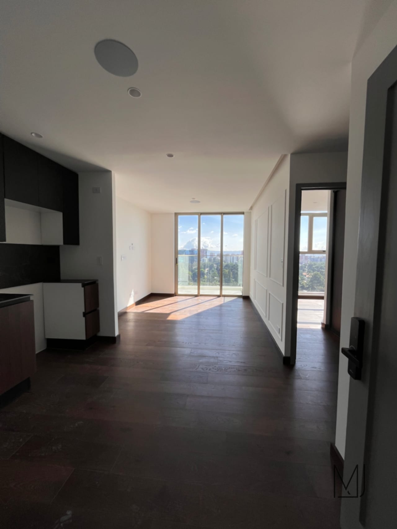 Apartamento en Venta | Atarah | Zona 10 | Para estrenar | Nivel Alto — Apartamento en Venta en Atarah, Zona 10, Guatemala, Ciudad — foto 4 de 12